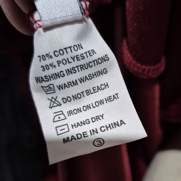 Velvet Red Dress with Black Lace Detail - Picture 5 of 5